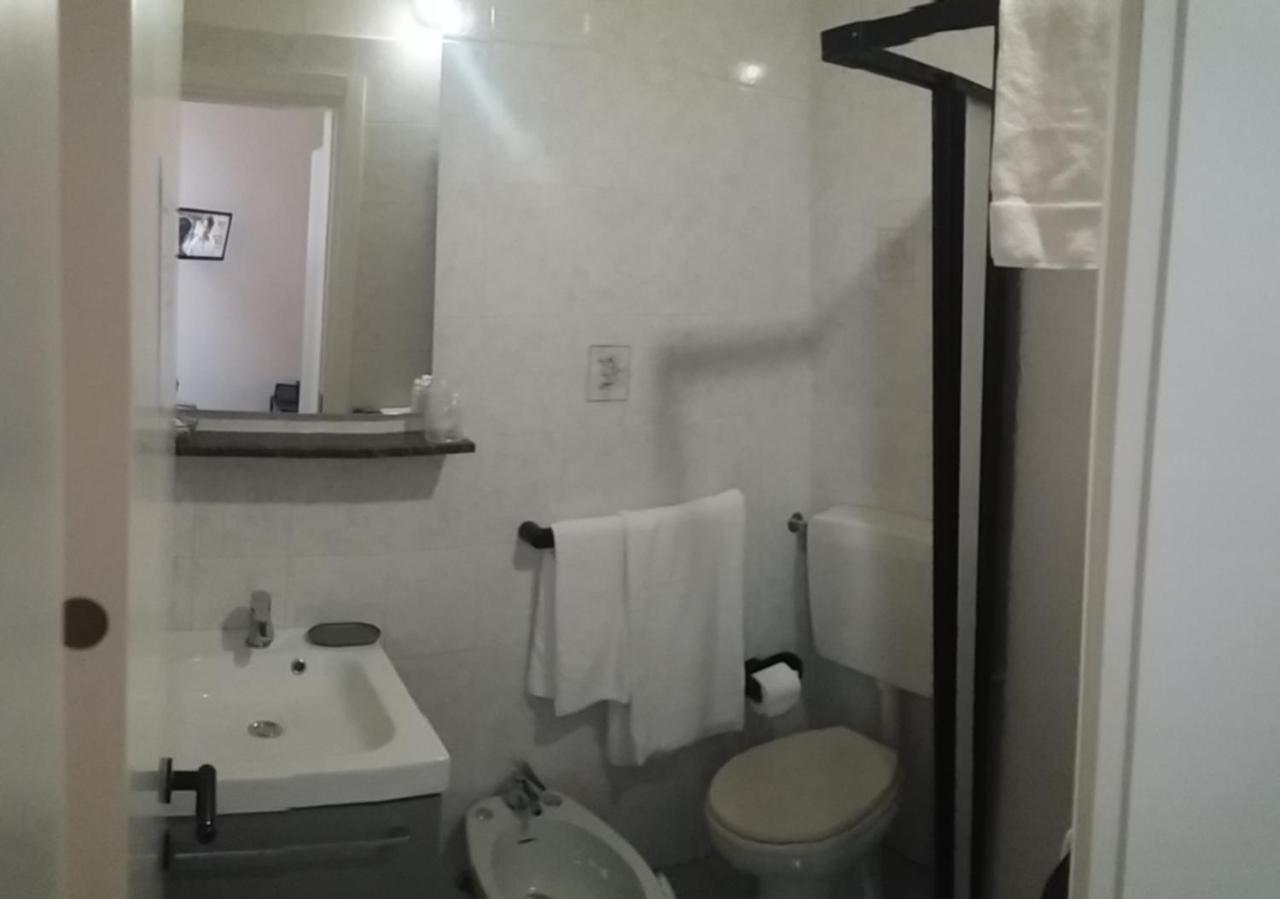 Hotel Malibu Spotorno Ngoại thất bức ảnh